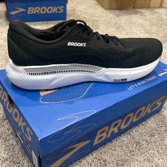 Brooks Men's Adrenaline GTS 24 Running Shoes, Black/White Size 13 D 1104371D087