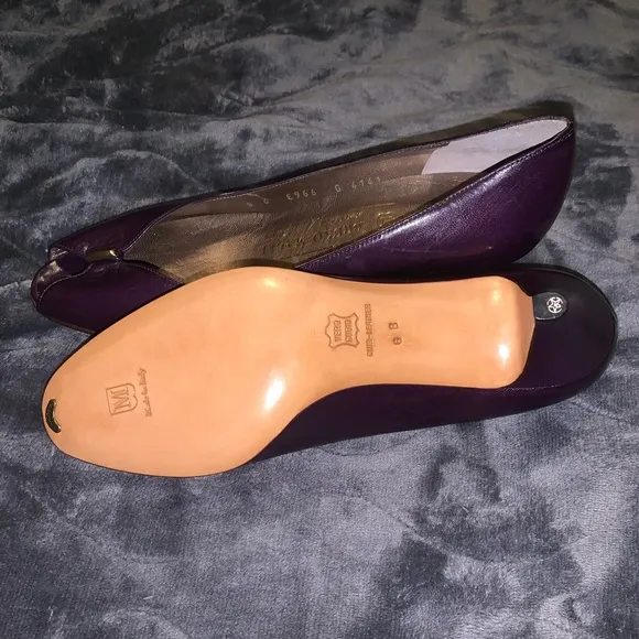 Bruno Magli Women’s leather Heel Pump