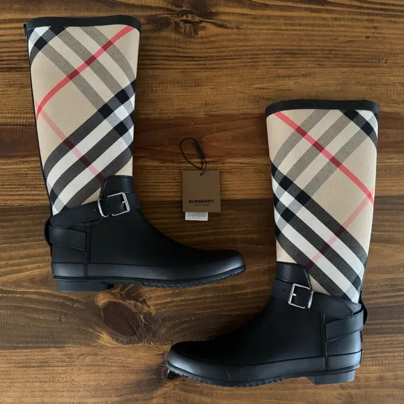 Burberry Women's Simeon Vintage Check Rain Boots
