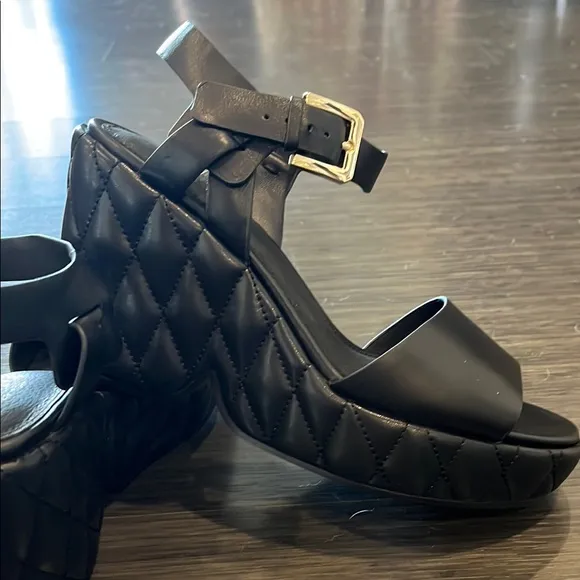 Cecelia New York Betty Quilted Platform Sandal, size 8
