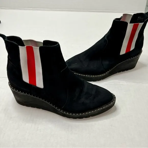 Cecelia New York Black Suede ‘Gemma’ Chelsea Boots