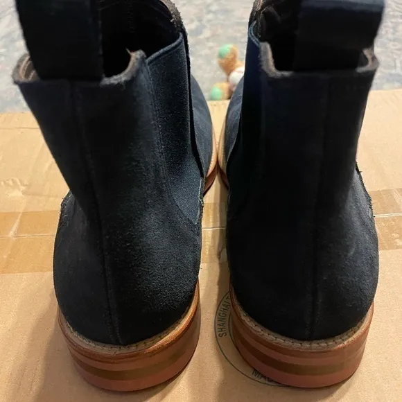 Charles tyrwhitt mens boots blue‎ suede sz 8 NWOT