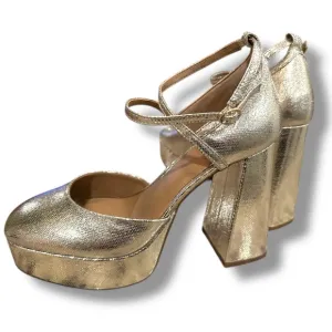 Chelsea &amp; Violet Gold Platform Heels Size 9
