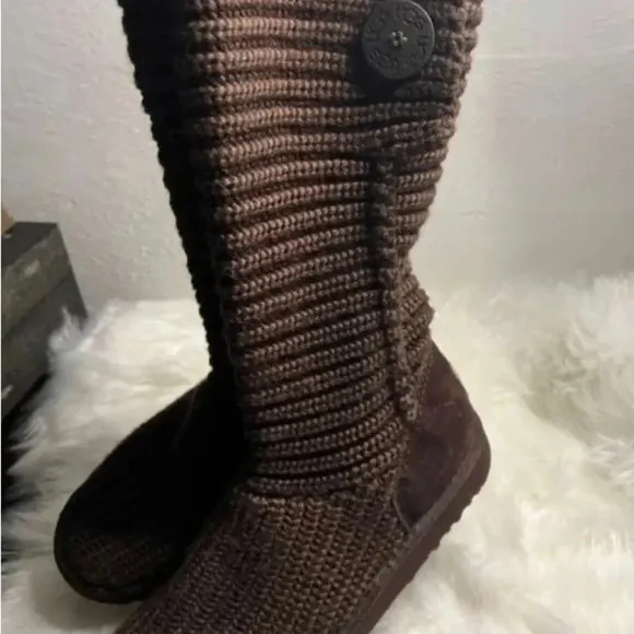 Chocolate Brown Ugg  Classic Cardi  Sweater Boots Size 5