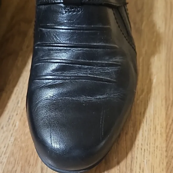 Clark's Artisan Short Slip On Booties Shoes 7.5W
