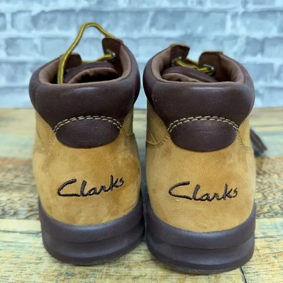 Clarks Caribou Mocassin Boots Brown Chukka Suede Leather Mens Size‎ 8 M New