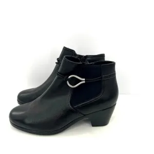 Clarks Emily 2 Kaylie black leather side zip booties shoes