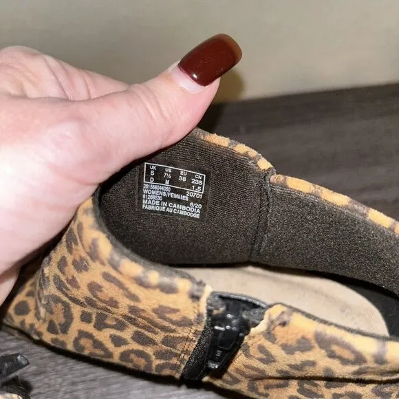Clarks Linvale Judith Suede Leopard  Pointed Toe Heel Ankle Boots Size 7.5