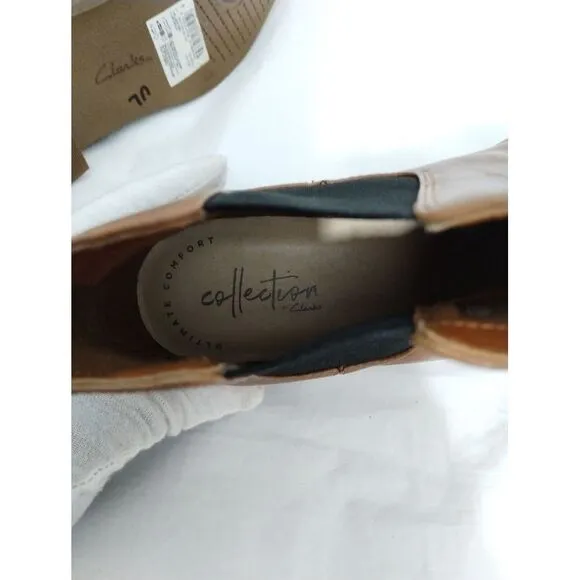 Clarks Women's Taylor Shine Classic Leather Pull On‎ Chelsea Boots Size 7 Tan