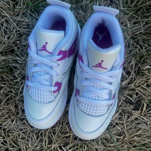 CLEAN Air Jordan 4 Retro Hyper Purple size 10c Toddler shoes 2024
