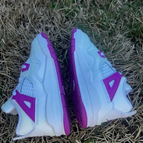 CLEAN Air Jordan 4 Retro Hyper Purple size 10c Toddler shoes 2024