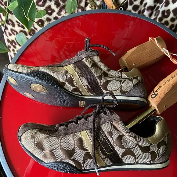 Coach Katlyn Signature leather fabric designer  shoes