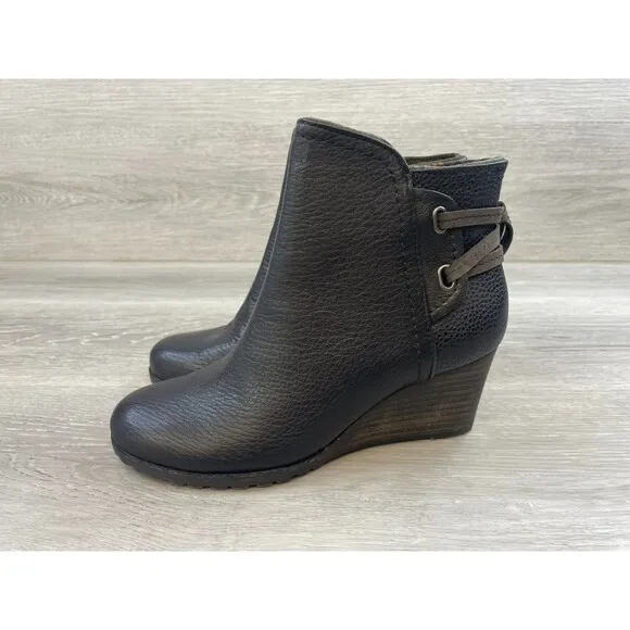 Cobb Hill By Rockport Lucinda CH6441 Women's 6.5 Black Leather Wedge Ankle Boot