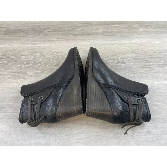 Cobb Hill By Rockport Lucinda CH6441 Women's 6.5 Black Leather Wedge Ankle Boot