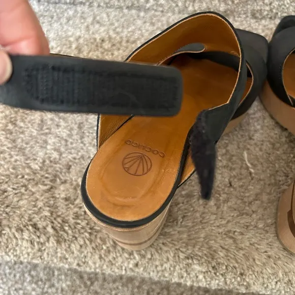 Cocolico Varick platform sandals. Leather and wood. Limited puzzle wood series
