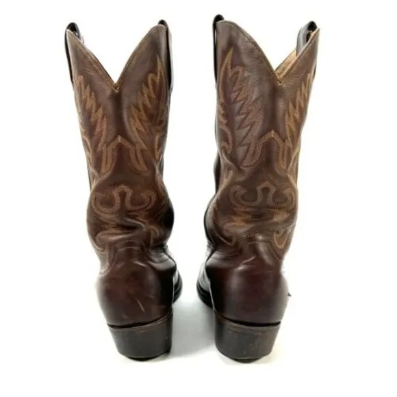 Cody James Classic Brown Leather Mens Size 10.5D Round Toe Western Boots BBM121