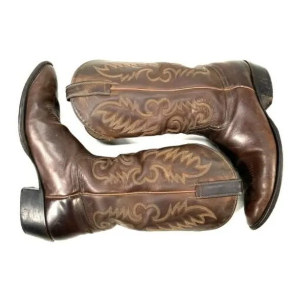 Cody James Classic Brown Leather Mens Size 10.5D Round Toe Western Boots BBM121