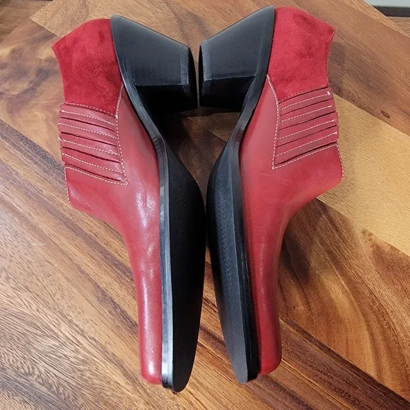 Coldwater Creek Red Leather  Western Ankle Boots Size 8 Women's Cowboy Cowgirl