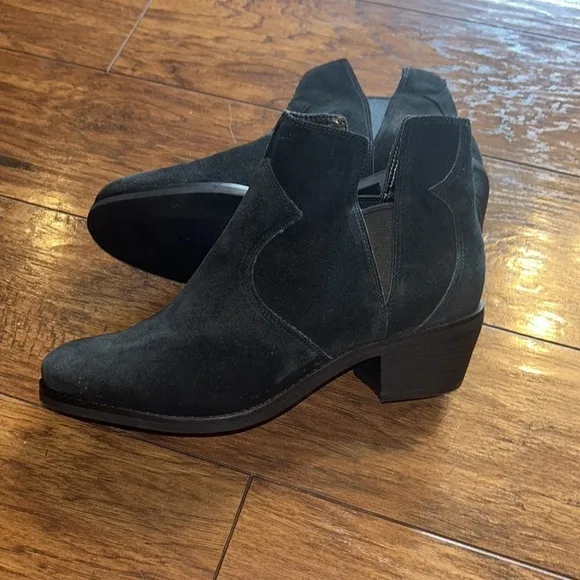 Cole Haan Alayna Slouch Suede Bootie NWOT