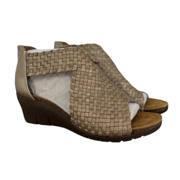Comfortiva  Women's Alesha Gold Woven Wedge Sandals Size 11 W