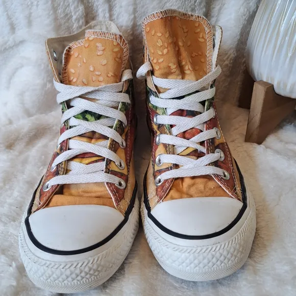 Converse All Star Sneaker Hamburger Lace Up High Tops Women's Size 7 / Mens Sz 5