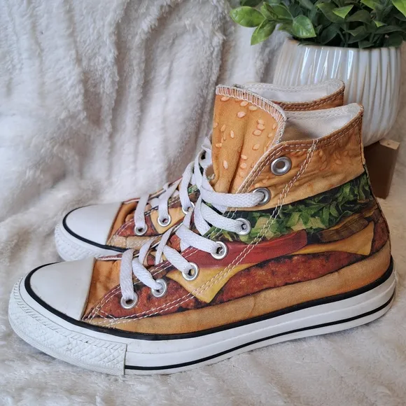 Converse All Star Sneaker Hamburger Lace Up High Tops Women's Size 7 / Mens Sz 5