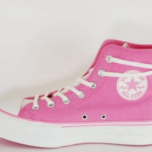 Converse Chuck Taylor All Star Lift Platform Varsity Shoes Size 7 for Wome