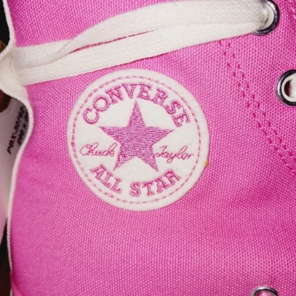 Converse Chuck Taylor All Star Lift Platform Varsity Shoes Size 7 for Wome