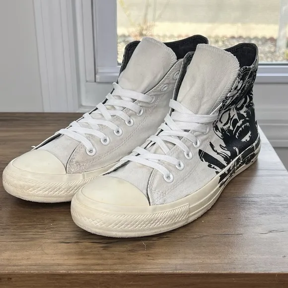 Converse Chuck Taylor All Star World Skulls Hi-Tops Men 10 Women 12