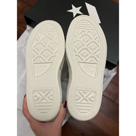 Converse Chuck Taylor Cruise Women's 6.5 Black White Platform Shoes