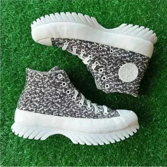 Converse Ctas Lugged 2.0 Hi Sand Dune