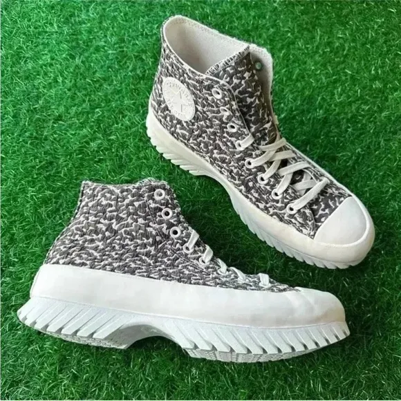 Converse Ctas Lugged 2.0 Hi Sand Dune
