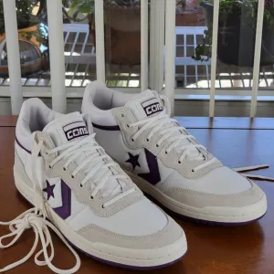 Converse Fastbreak Pro Mid Skater Shoes A08854C White / Purple Size 10.5 Men's