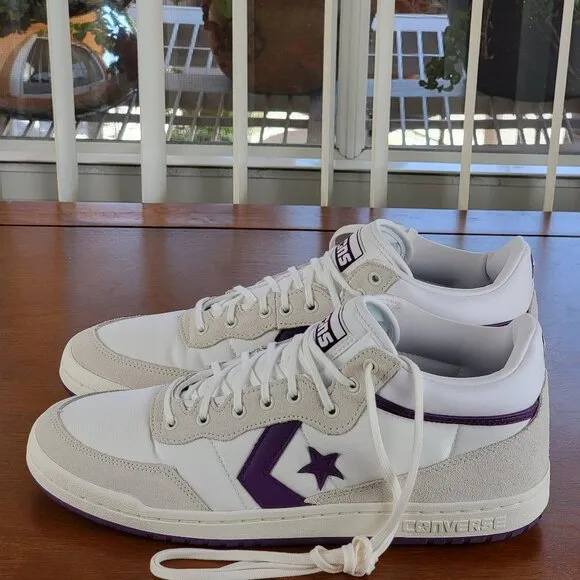 Converse Fastbreak Pro Mid Skater Shoes A08854C White / Purple Size 10.5 Men's