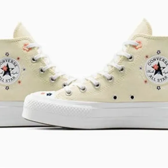 Converse Lift Platform Petite Petals High top shoes light dune women’s 8