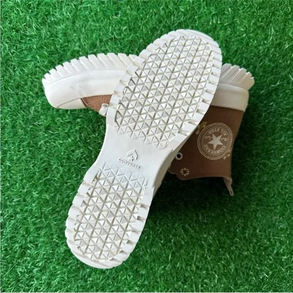 Converse Lugged 2.0 Hi Sand Dune