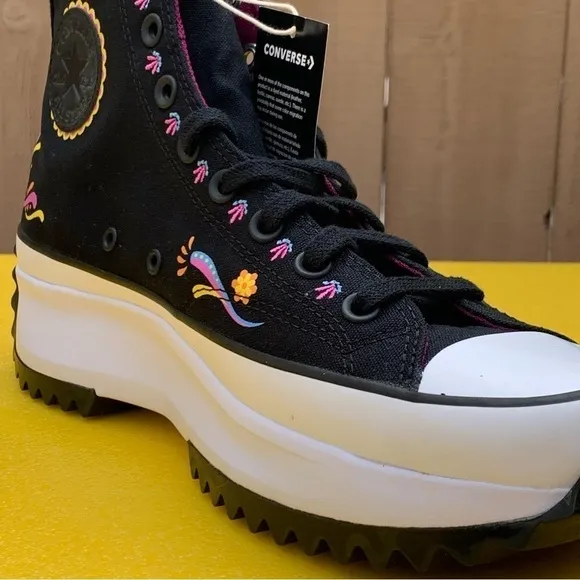 Converse Run Star Hike Hi Black Dia de Muertos Shoes A05664C Men's 9.5, 11.5