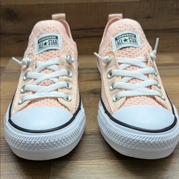 Converse Women's Peach Sneakers