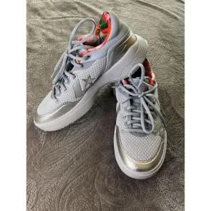 Converse G4 'Heart of the City - Paris' 170298C Men's/Women’s Shoes