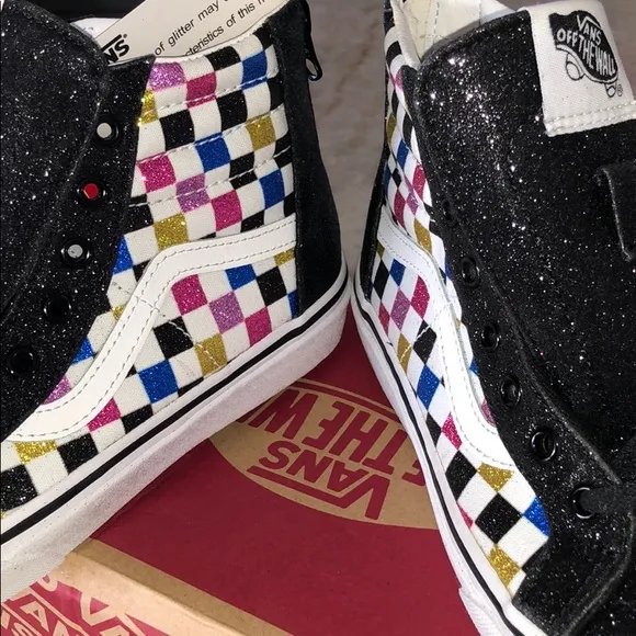 COPY - Vans Off the Wall high tops
