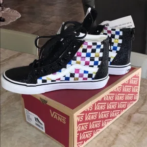COPY - Vans Off the Wall high tops