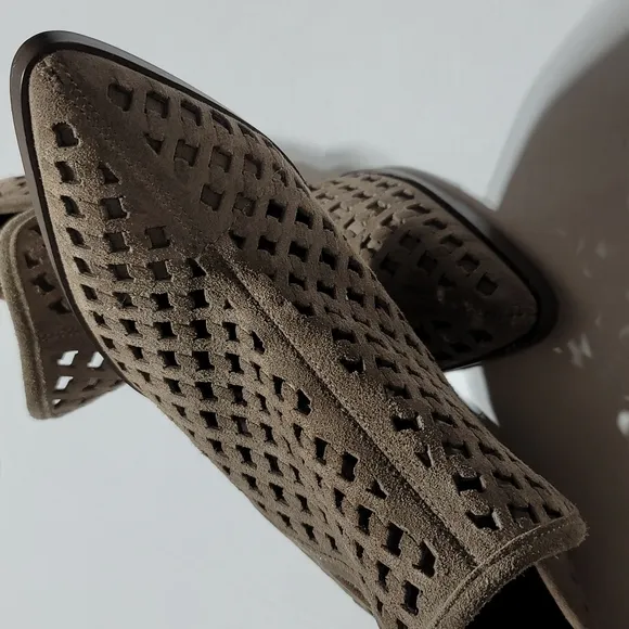 COPY - VINCE CAMUTO WESTERN POINTED TOE PUMPS PERFORATED BROWN SUEDE ANKLE BOOT…