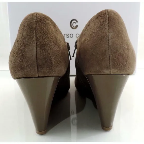 Corso Como Model Ankle Wedge Booties Pumps Taupe Suede Size 9.5