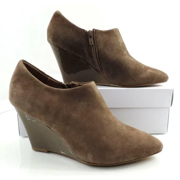 Corso Como Model Ankle Wedge Booties Pumps Taupe Suede Size 9.5