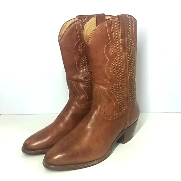 Cowboy tan leather western boots