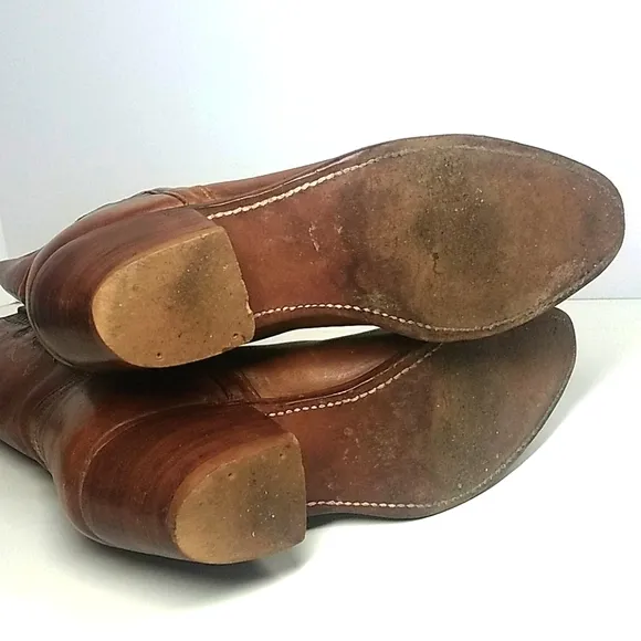 Cowboy tan leather western boots