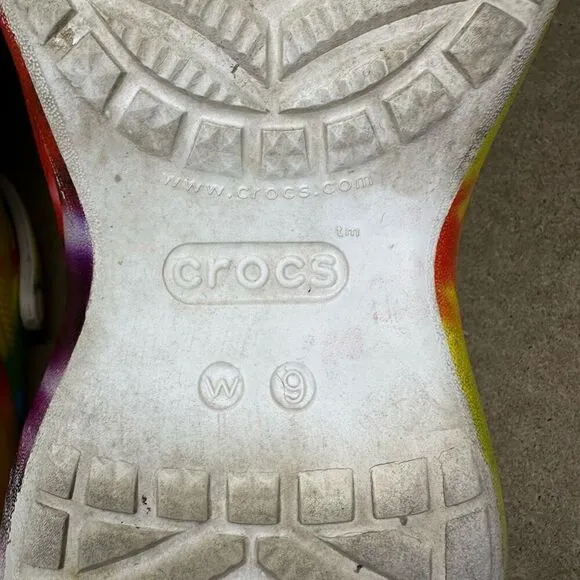 Crocs Bae Iconic Tie Dye Women’s  Platform Shoes Size 9 Bright Clogs