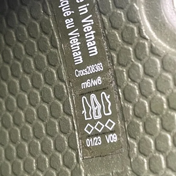 Crocs Classic 208363 Unisex M6/W8 Rain Boots Green Rubber Outdoor Gorpcore