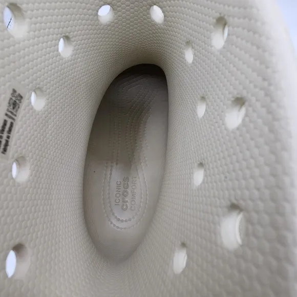 Crocs Classic Bone Waterproof Crush Rain Boots Mens 10 Womens 12 NEW without Tag