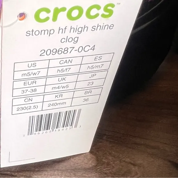 CROCS Stomp HF High Shine Unisex Clog Size 7 or 5 #B1887